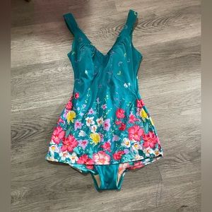 Vintage 60’s 70’s single stitch sears floral pin up one piece swimsuit
